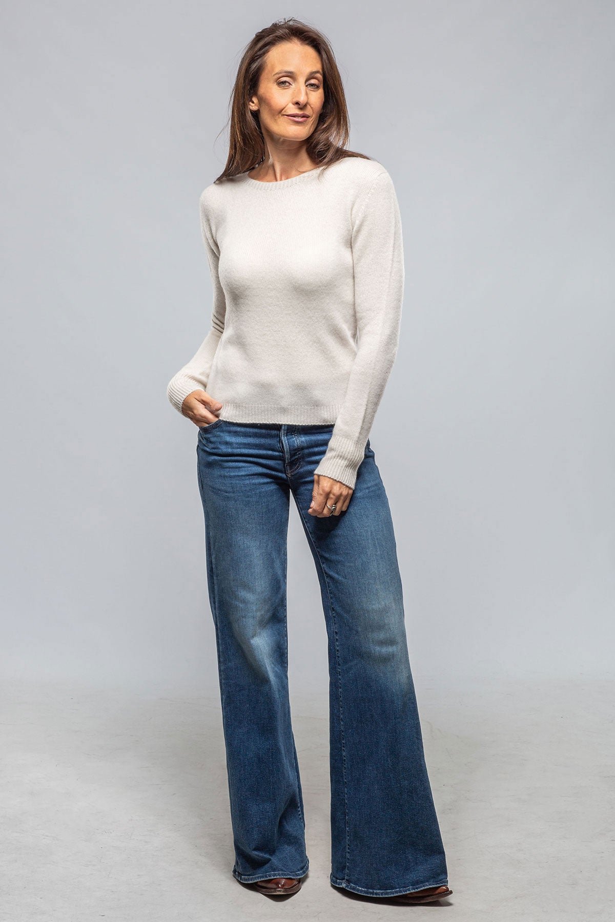 Cara Scoop Neck Cashmere Sweater In Stucco | Ladies - Sweaters | Axels
