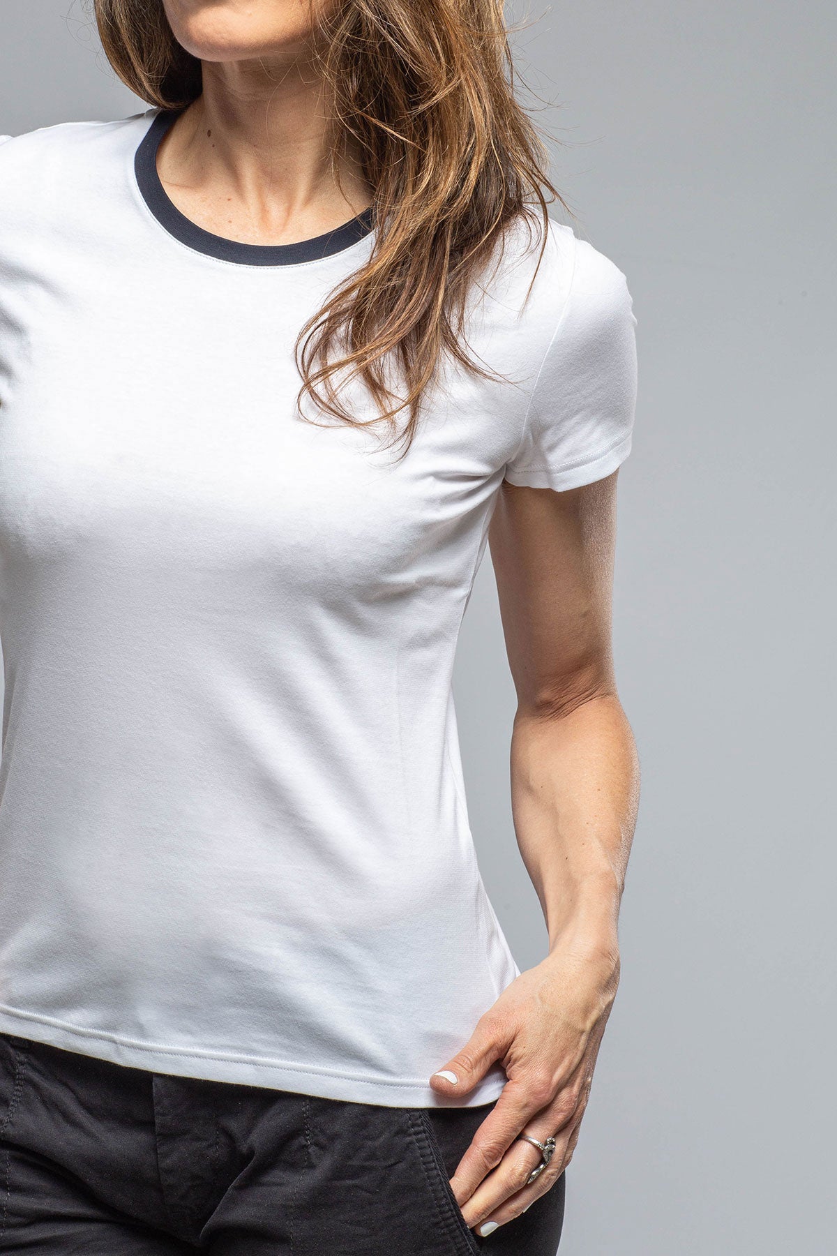 Amina Rubinacci Livia Banded Neck Tee In White/Navy Ladies - Tops