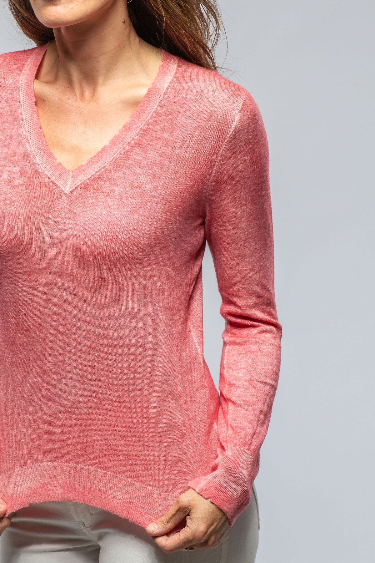 Avant Toi Pari V-Neck Sweater In Persimmons Ladies - Sweaters