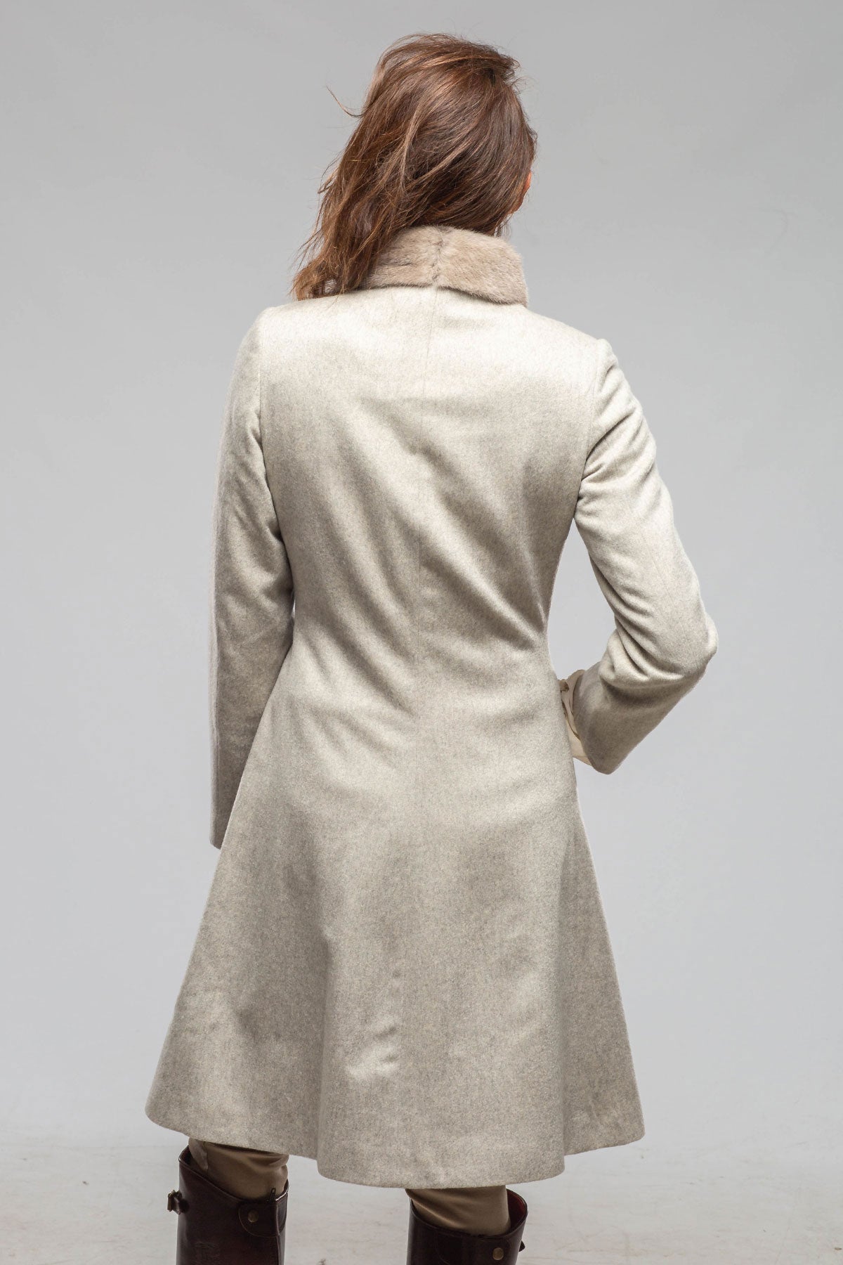 Regina Cashmere Coat In Stone | Ladies - Outerwear - Cloth | Axel's Florence Collection