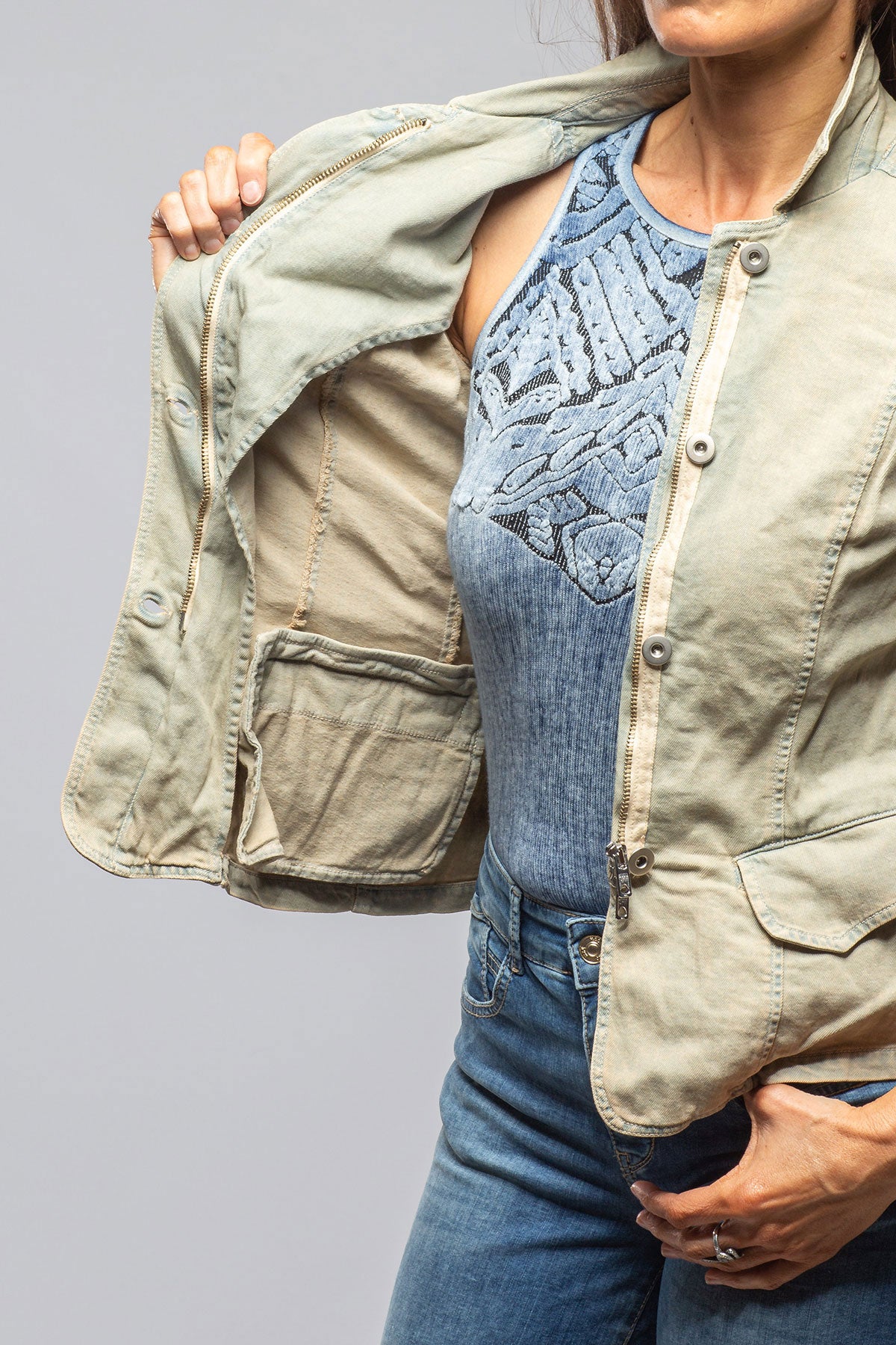 Axel's Premium Denim | Evelyn Chambray Blazer In Natural Vintage | Ladies - Outerwear - Lightweight