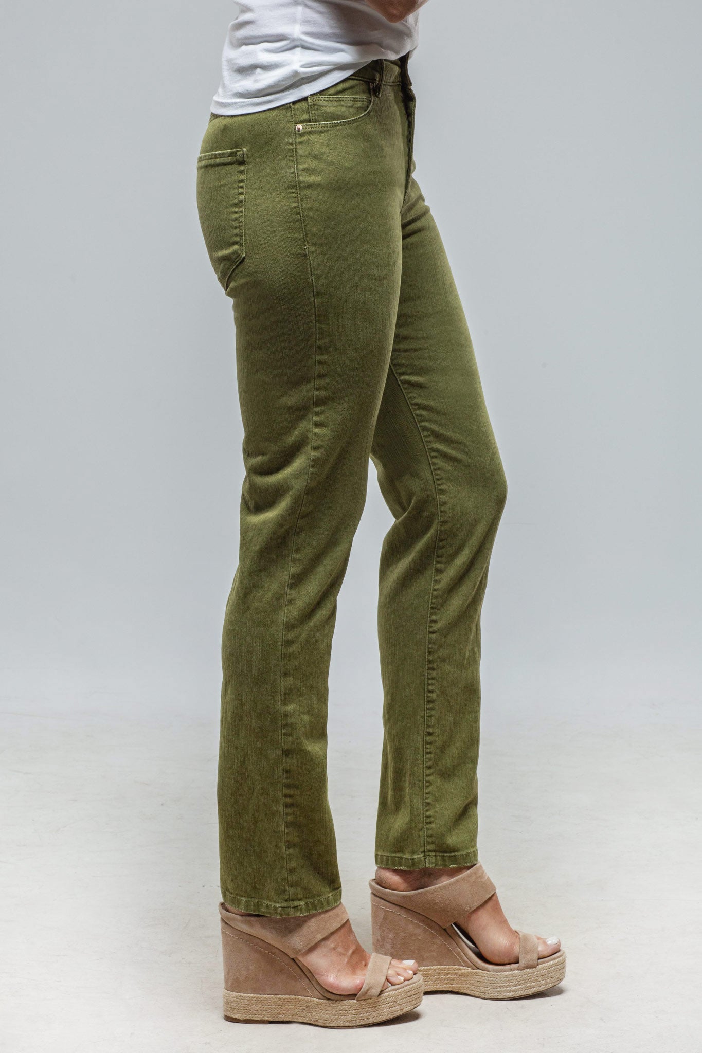 Axel's Premium Denim Jonesy Straight Cropped Jean In Avocado Ladies - Pants - Jeans