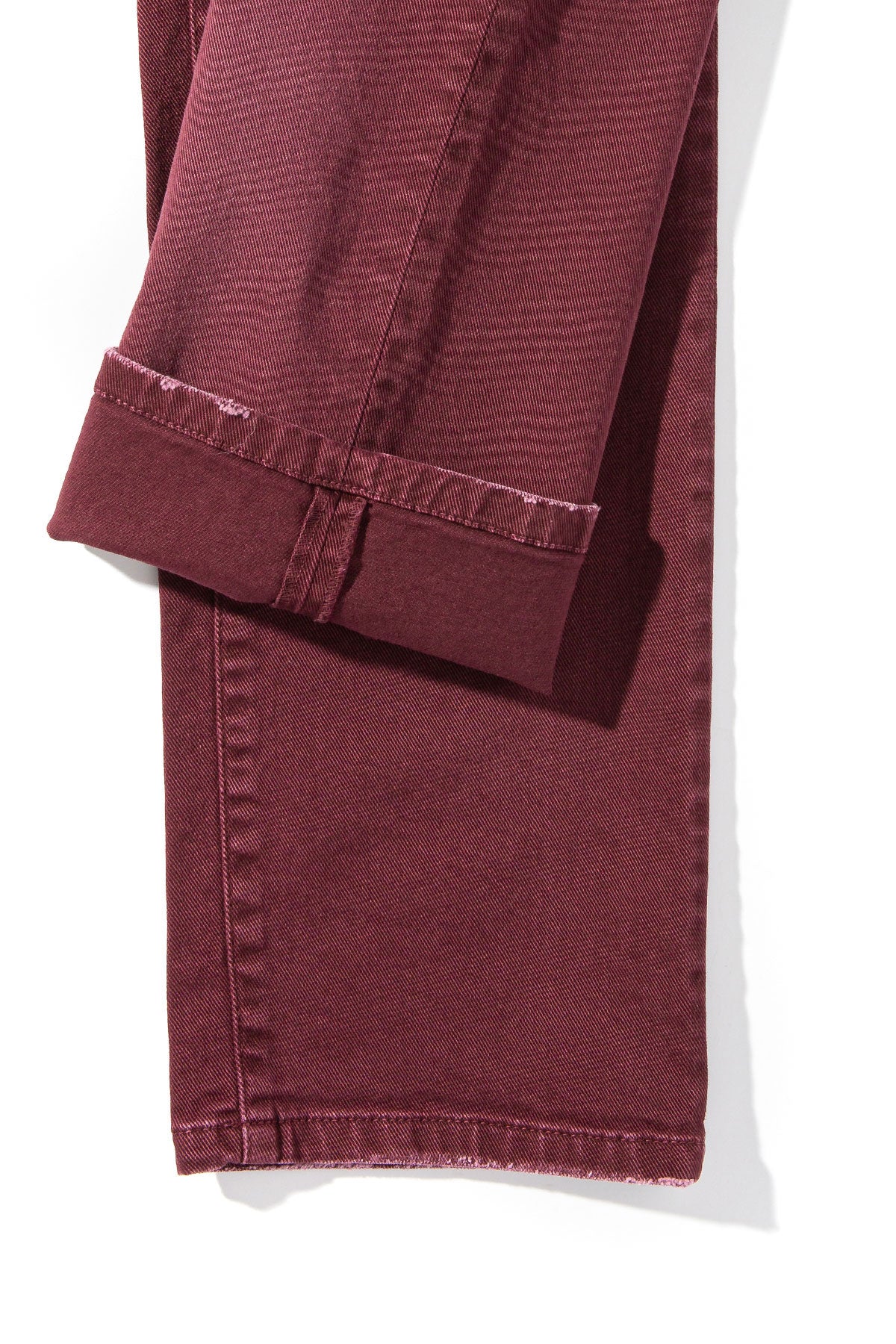 Axel's Premium Denim | Silverton Worn-In Slim Straight Denim In Bordeaux | Mens - Pants - 5 Pocket