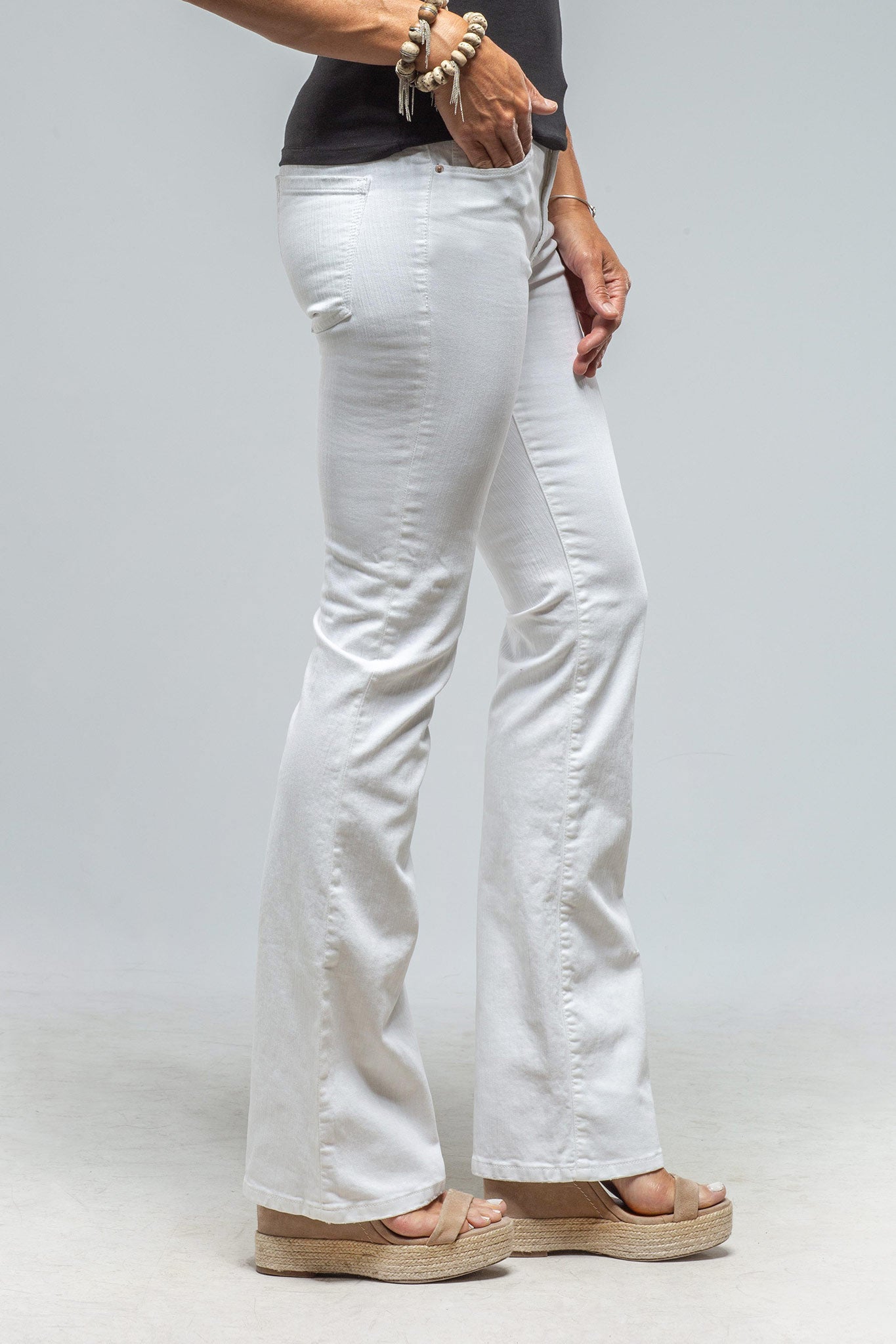 Axel's Premium Denim Tommy Flare Jeans In White Ladies - Pants - Jeans