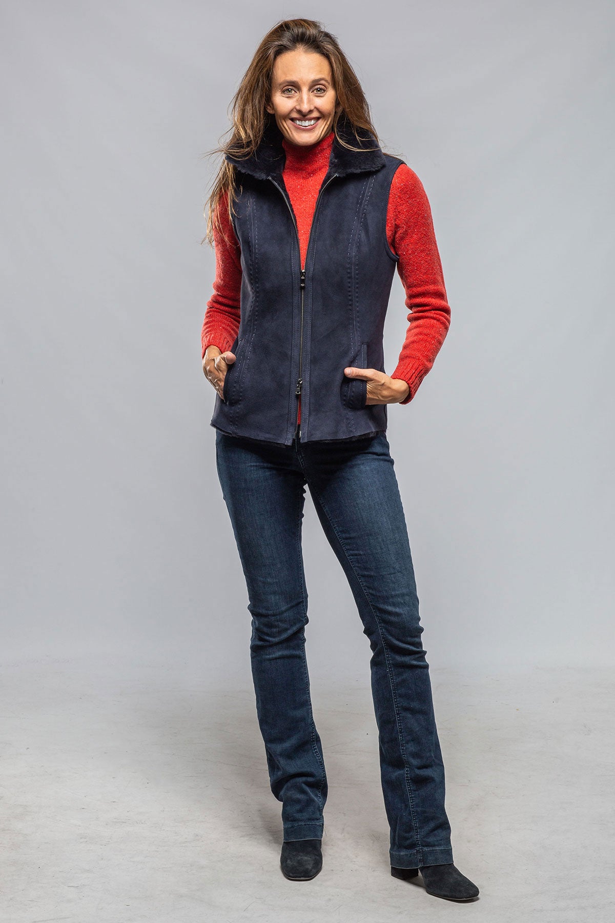 Axels Geneva Shearling Vest In Blue Ladies - Outerwear - Shearling