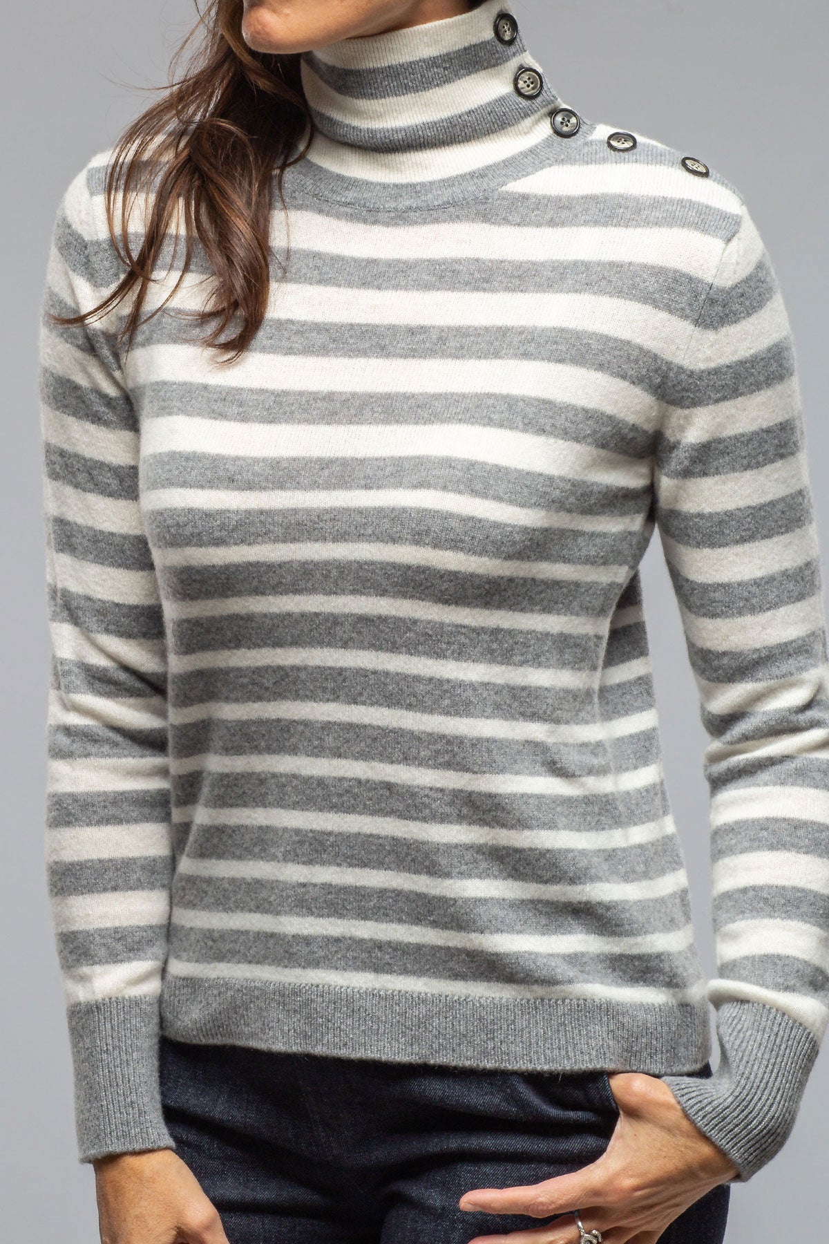 Axels Georgi Cashmere Striped Button Collar In Grigo/Luna Ladies - Sweaters