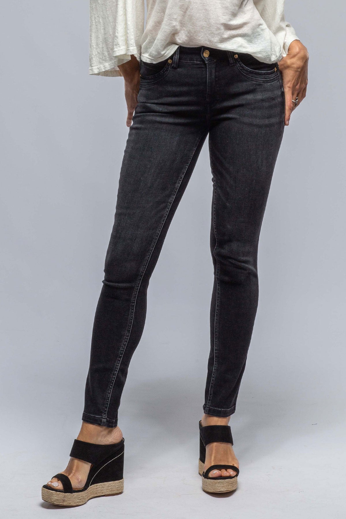 MAC Mel High Waisted in Dusty Black Wash | Ladies - Pants - Jeans | Mac Jeans