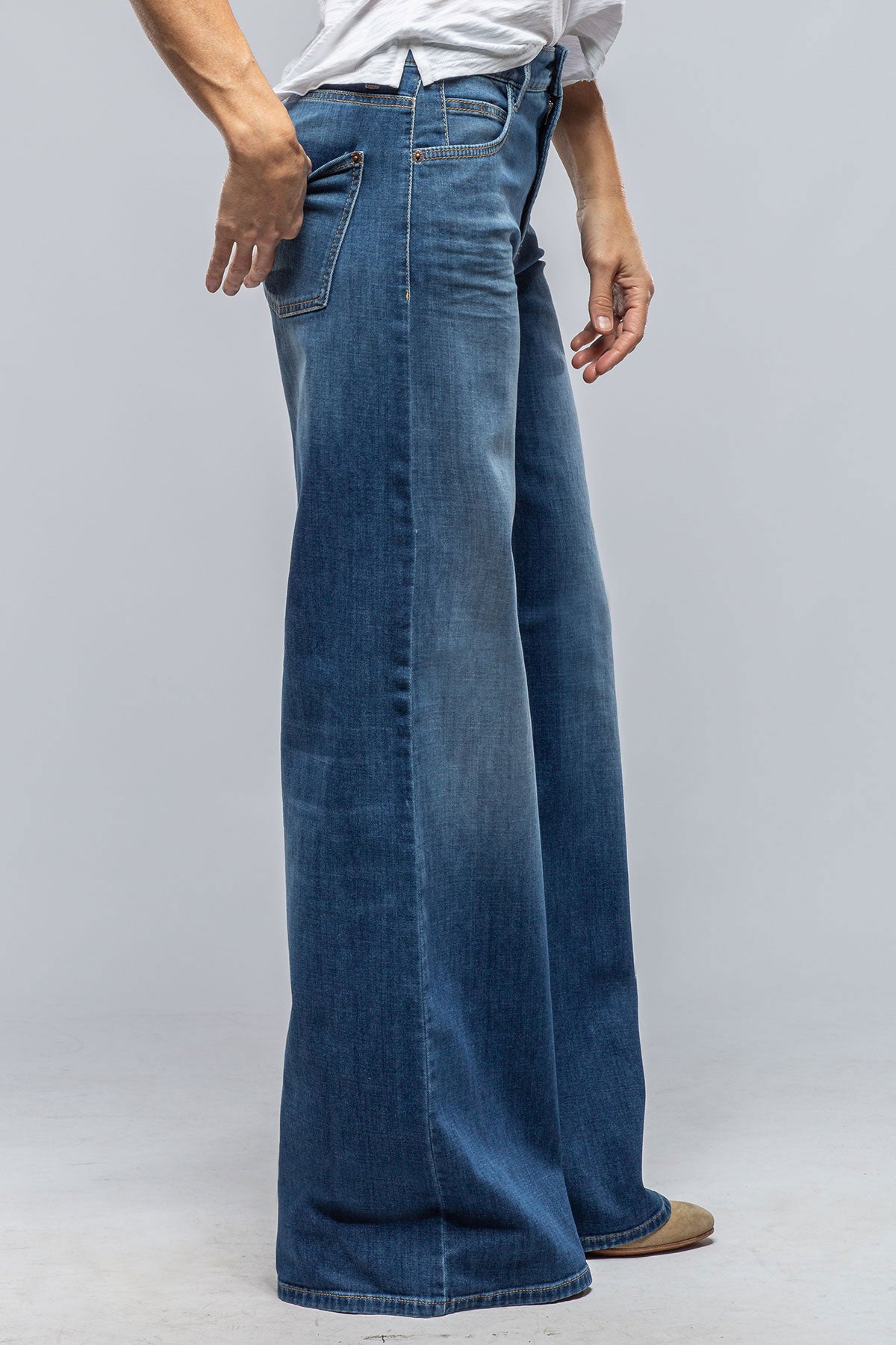 Cambio Palazzo Jean In Mid Wash Blue Ladies - Pants - Jeans