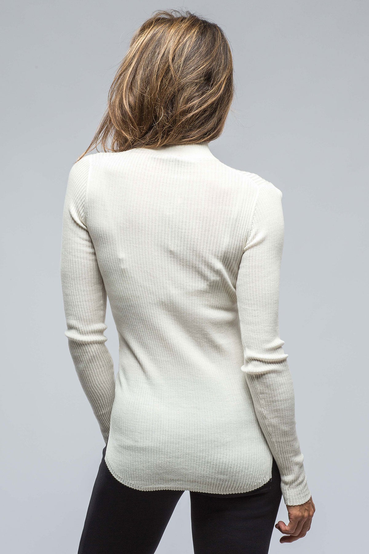 Pernilla Mock Neck Turtle In White | Ladies - Tops | Nells Nelson