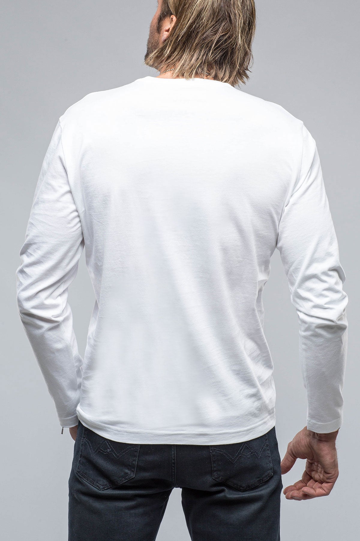 Georg Roth Del Mar LS V-Neck in White Mens - Shirts - T-Shirts