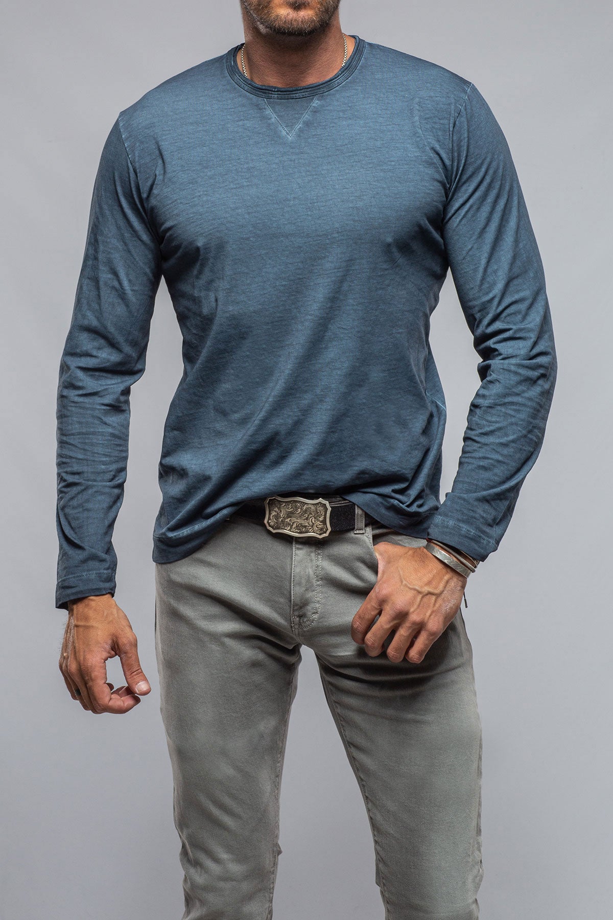 Gimo's Cotton Kayo L/S Crew in Midnight Blue Mens - Shirts - T-Shirts