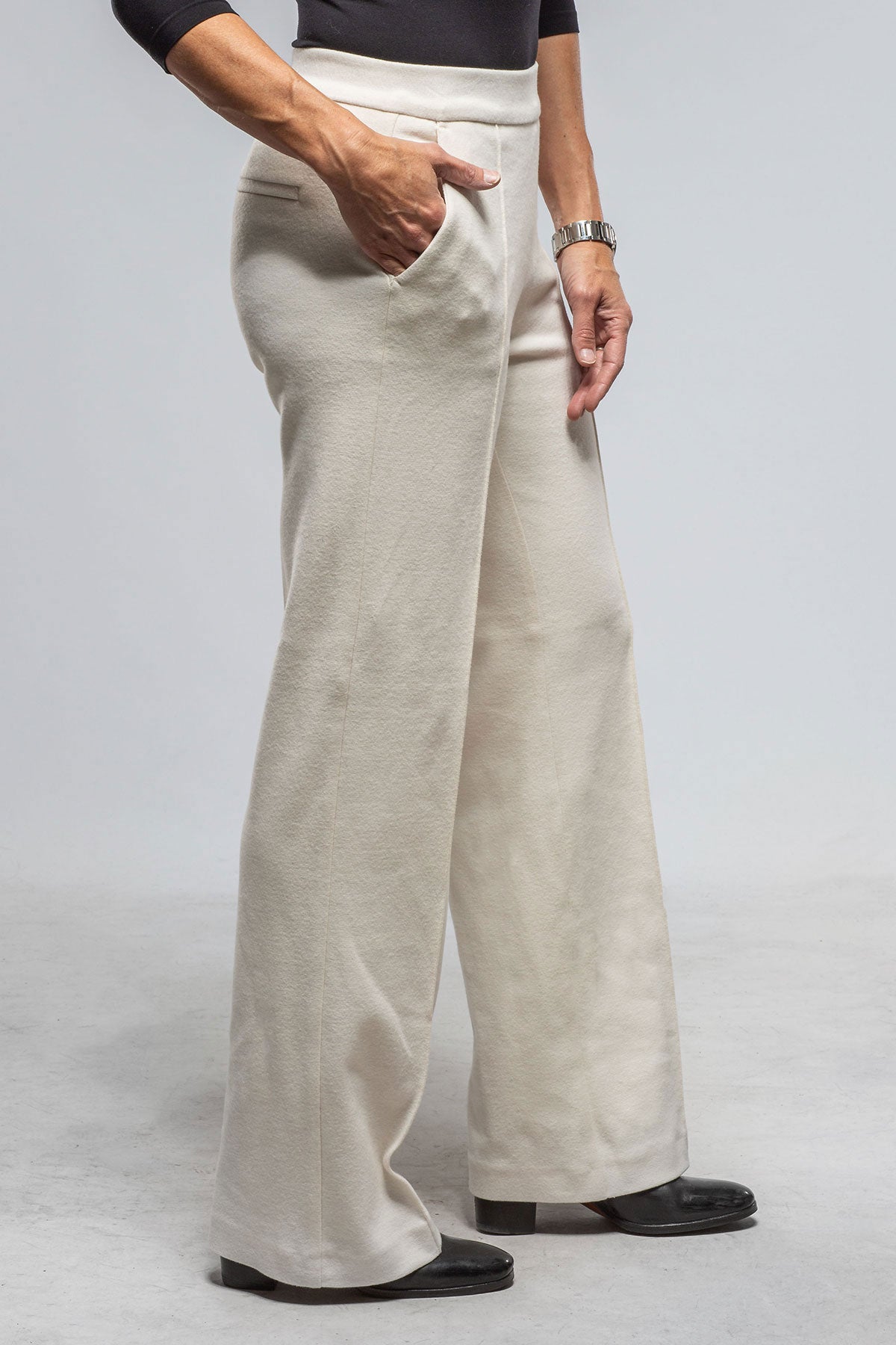 MAC Chiara Smart Pant In Vintage White | Ladies - Pants - Slacks | Mac Jeans
