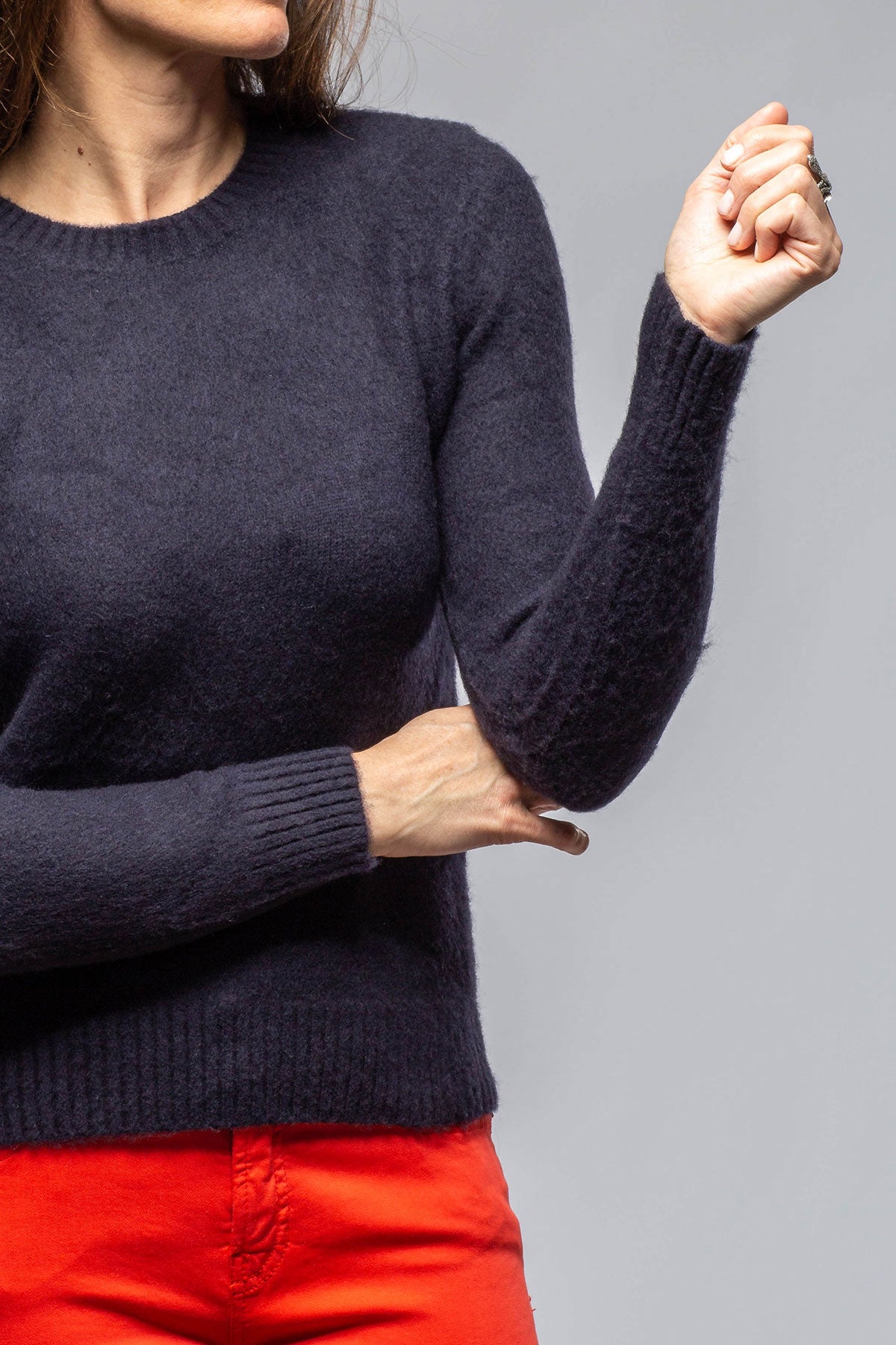 Merit Sweater in Navy | Ladies - Sweaters | Avant Toi
