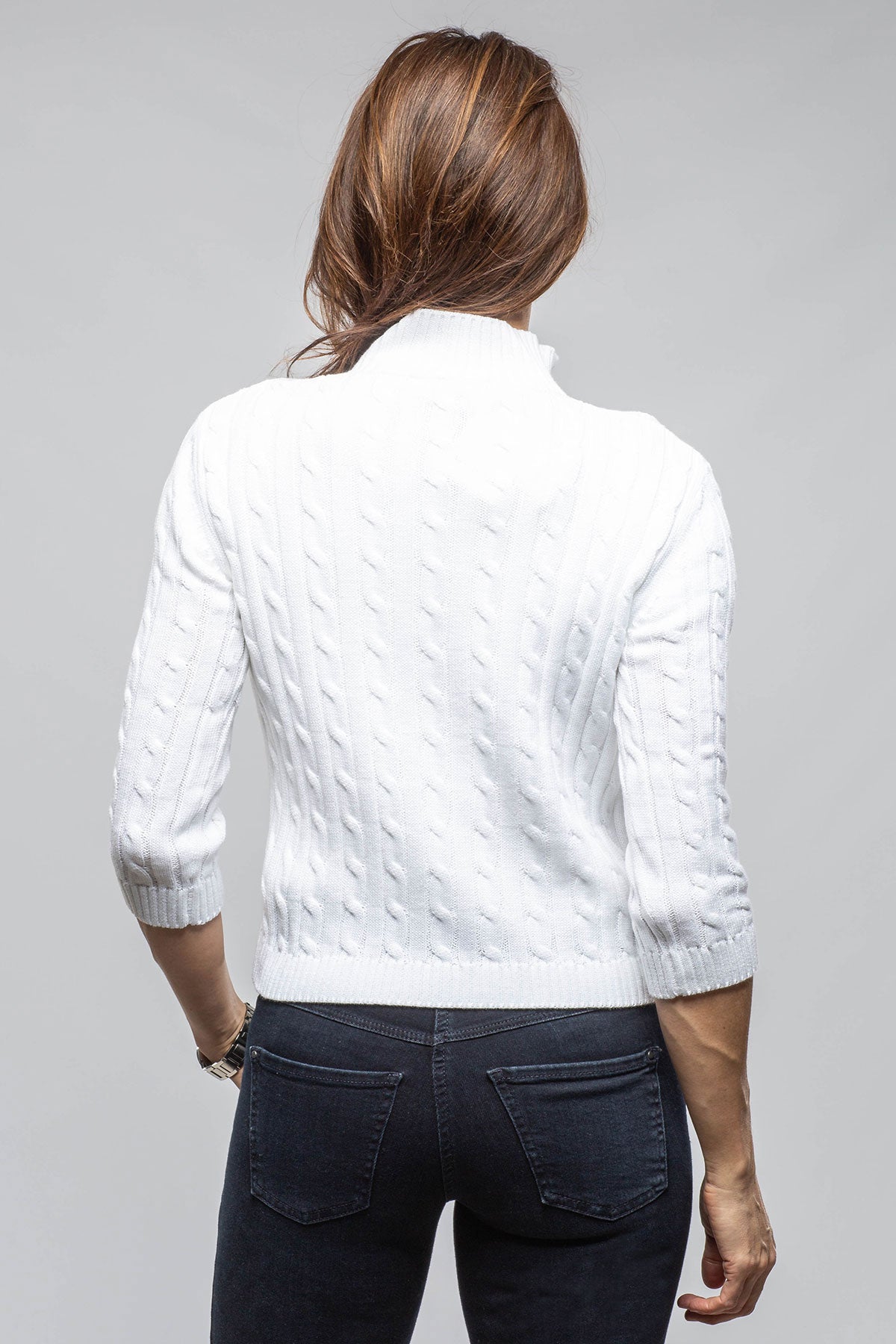 Naxos Short Sweater In White