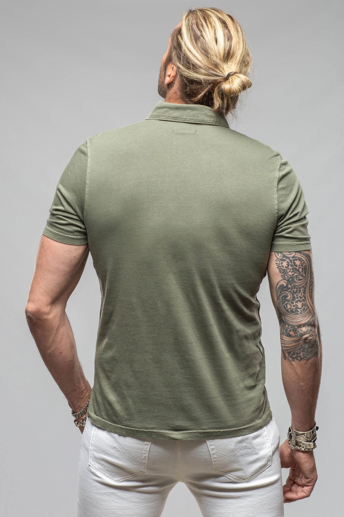 Tauranga Polo In Desert Sage | Mens - Shirts - Polos | Keeling