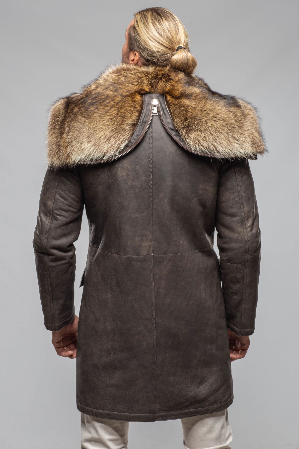 Red Stone Collection Rustic Mid length Shearling In Natural Rock Mens - Outerwear - Shearling
