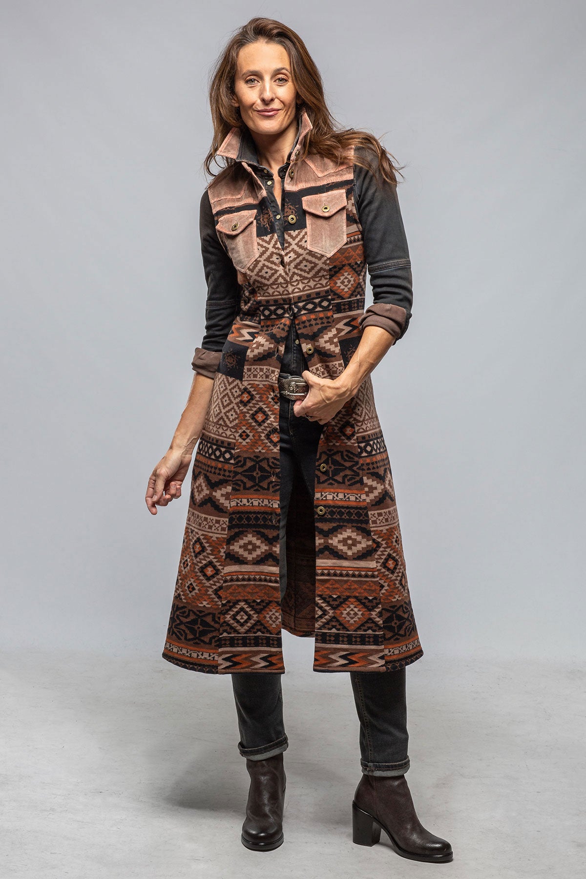 Sonia Villa Badlands Long Vest In Brown Ladies - Outerwear - Cloth