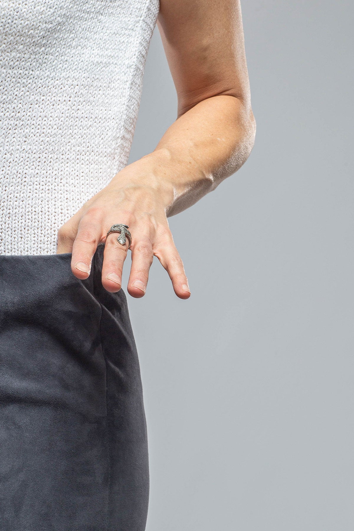 Via Masini 80 Tania Stretch Suede Pant in Steel Blue Ladies - Pants - Knit