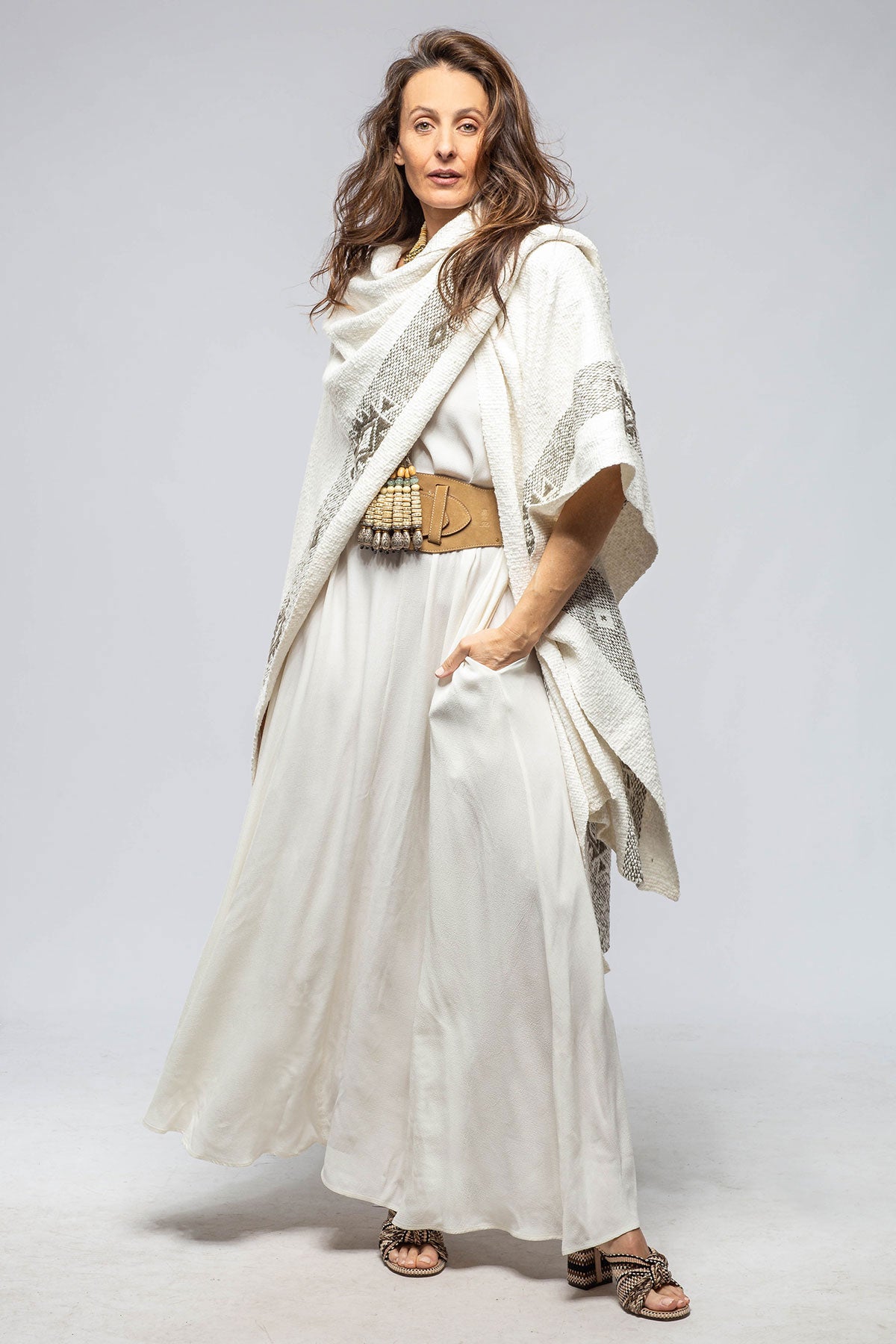 VOZ Antu Woven Duster In Ivory/Mink Ladies - Evening Wear