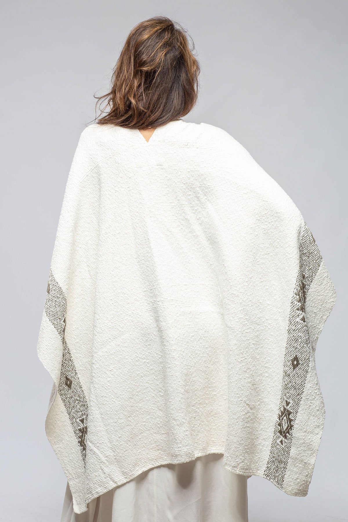 VOZ Antu Woven Duster In Ivory/Mink Ladies - Evening Wear