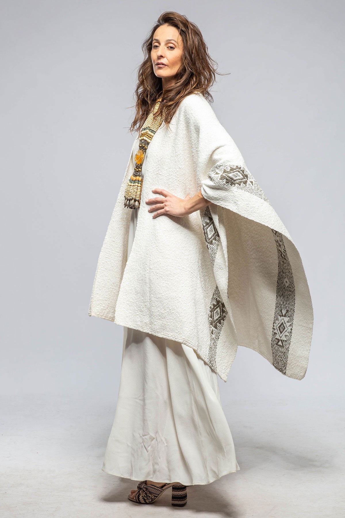 VOZ Antu Woven Duster In Ivory/Mink Ladies - Evening Wear