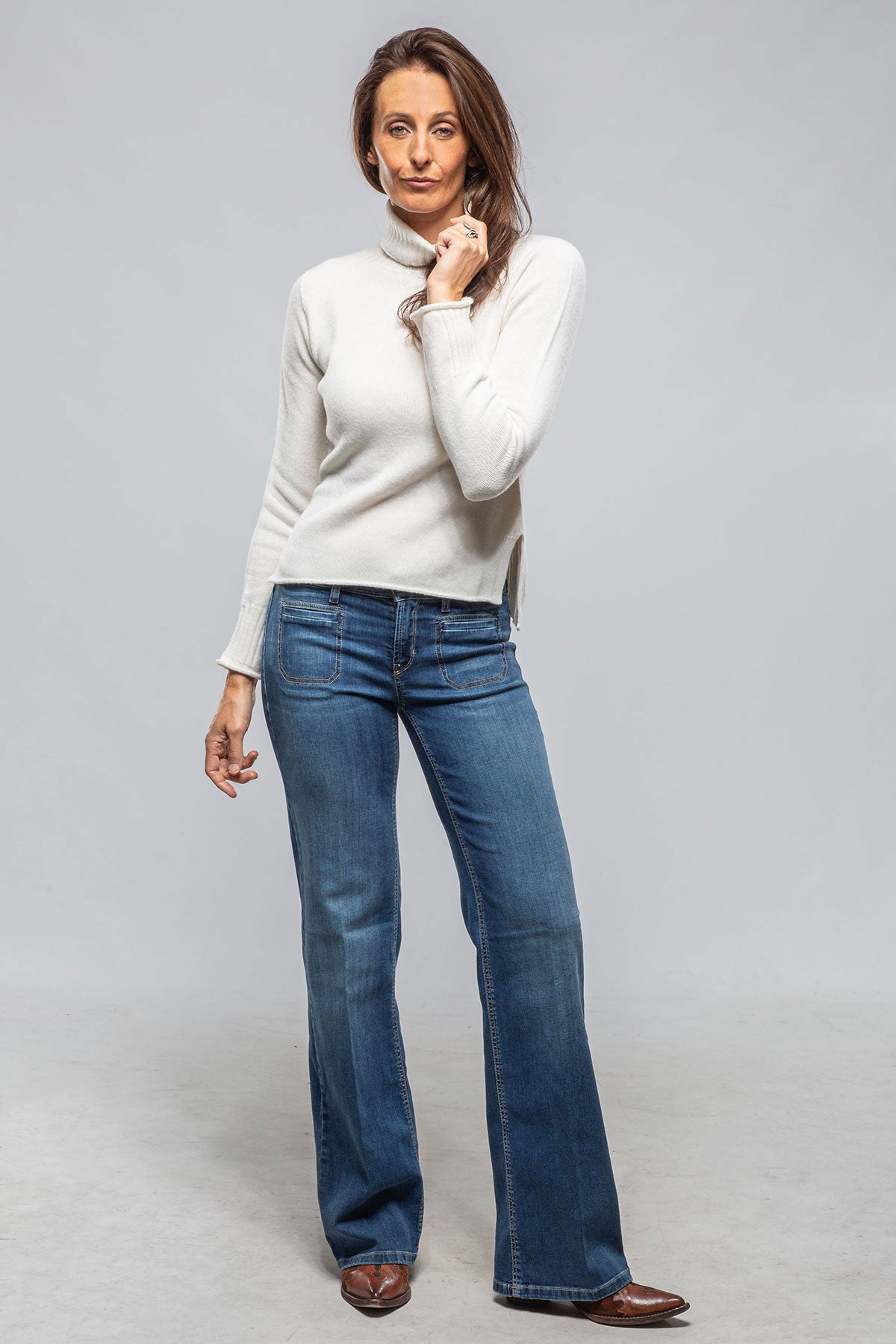 Dori Fitted Sweater In Burro | Ladies - Sweaters | Axels