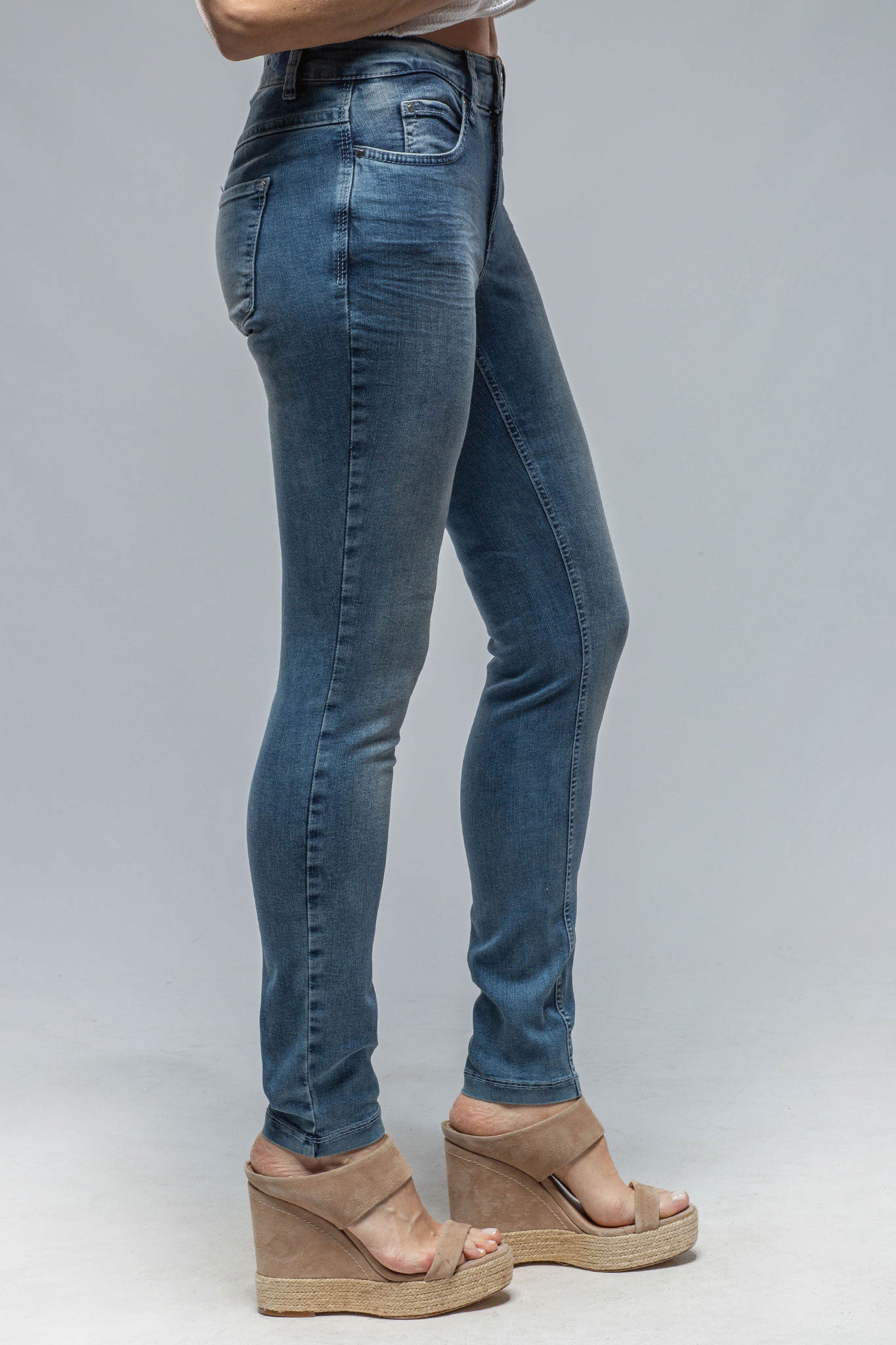 MAC Dream Skinny Authentic In Summer Wash | Ladies - Pants | Mac Jeans
