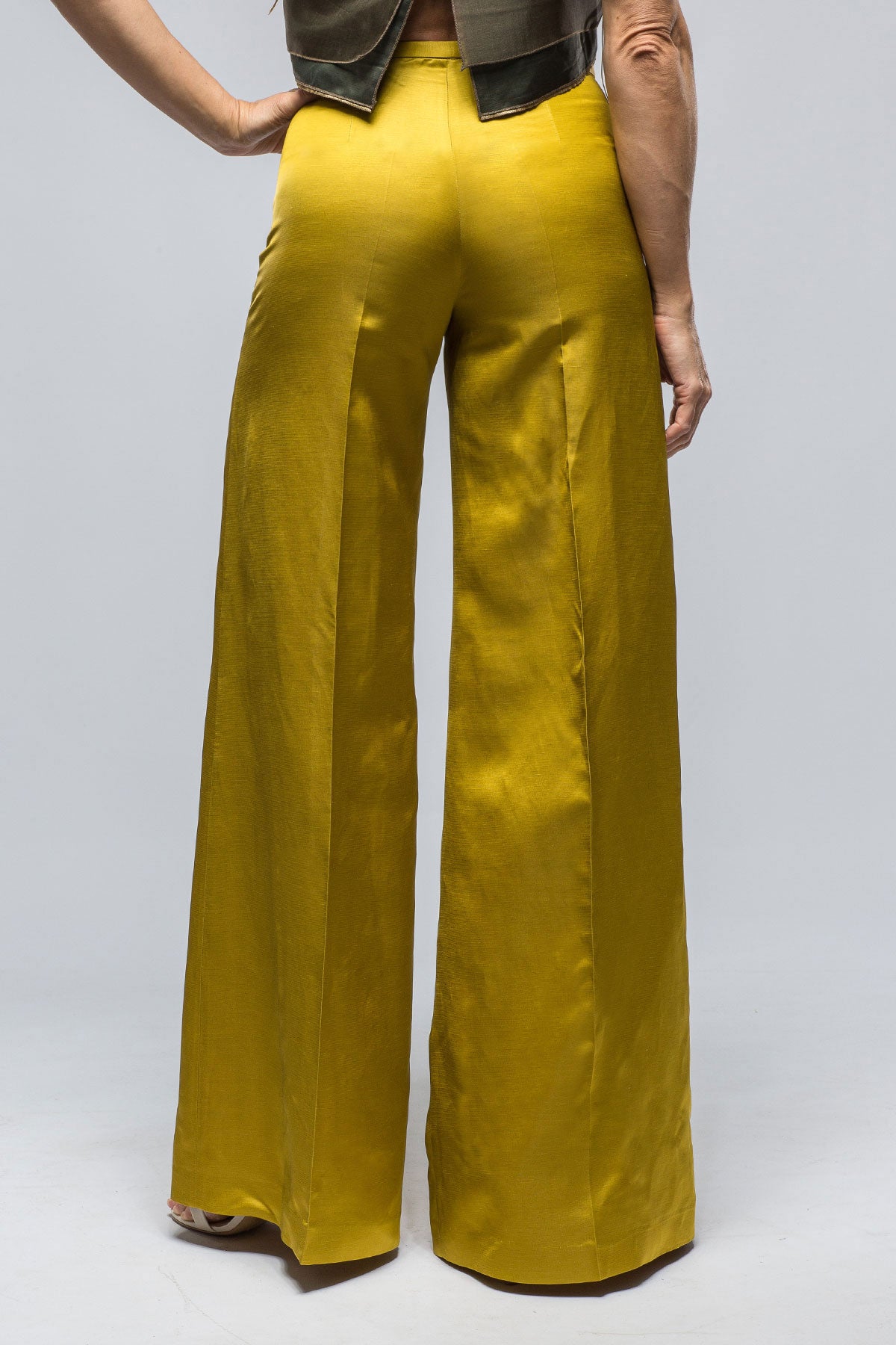 Maxi Pant in Gold | Ladies - Pants | T.ba