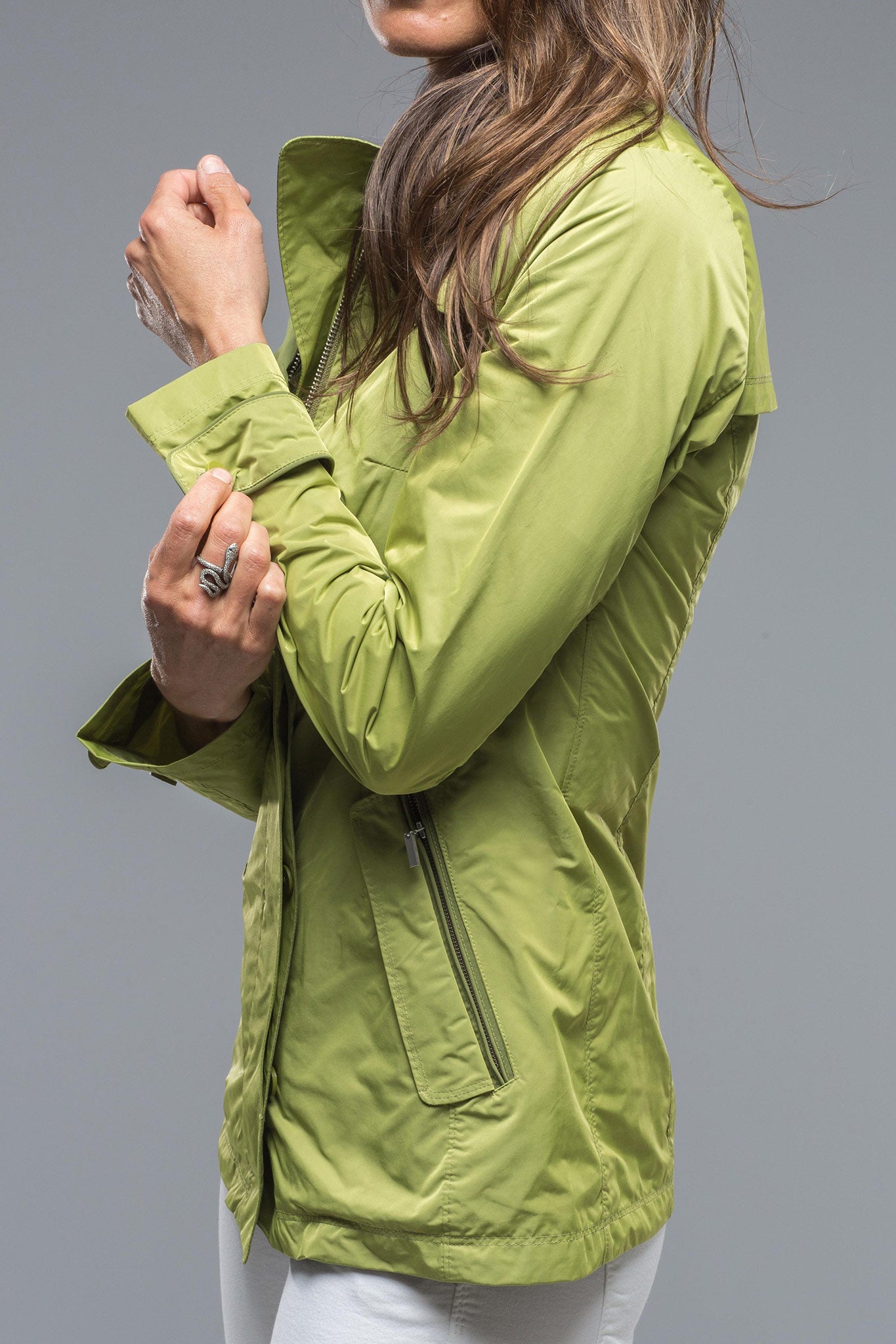 Katrina Windbreaker | Warehouse - Ladies - Outerwear - Lightweight | Gimo's
