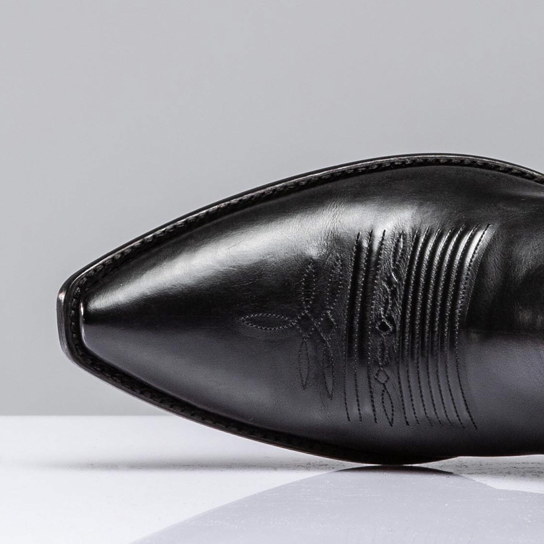 Big Bronc Boot In White And Black | Mens - Cowboy Boots | Stallion Boots