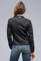 Soli Short Jacket | Warehouse - Ladies - Outerwear - Lightweight | Gimo's