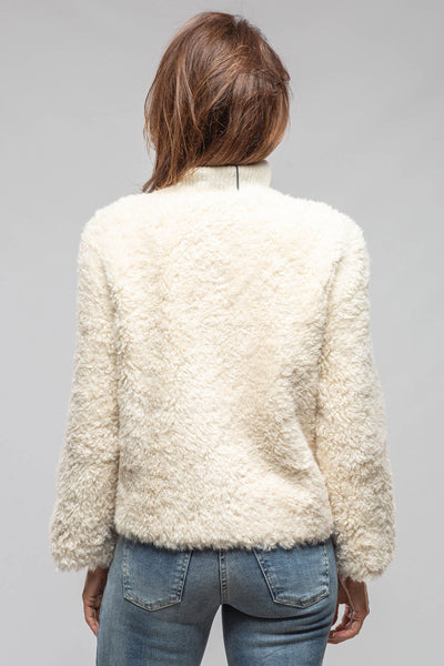 Pinto Reversible Eco Shearling In Honey Cream | Ladies - Outerwear - Shearling | Artico