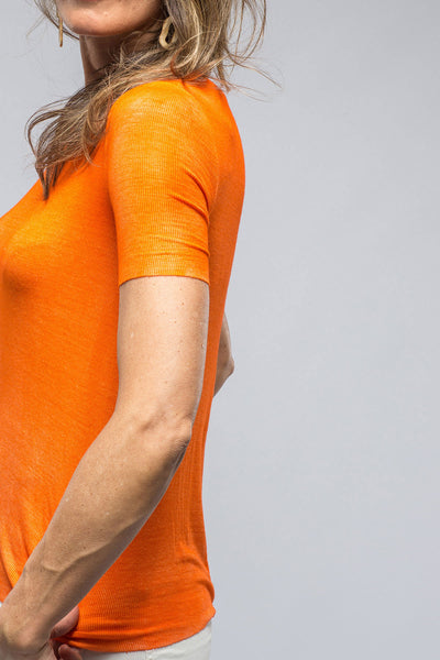 Avant Toi Nina Round Neck Ribbed T-Shirt In Orange Ladies - Tops