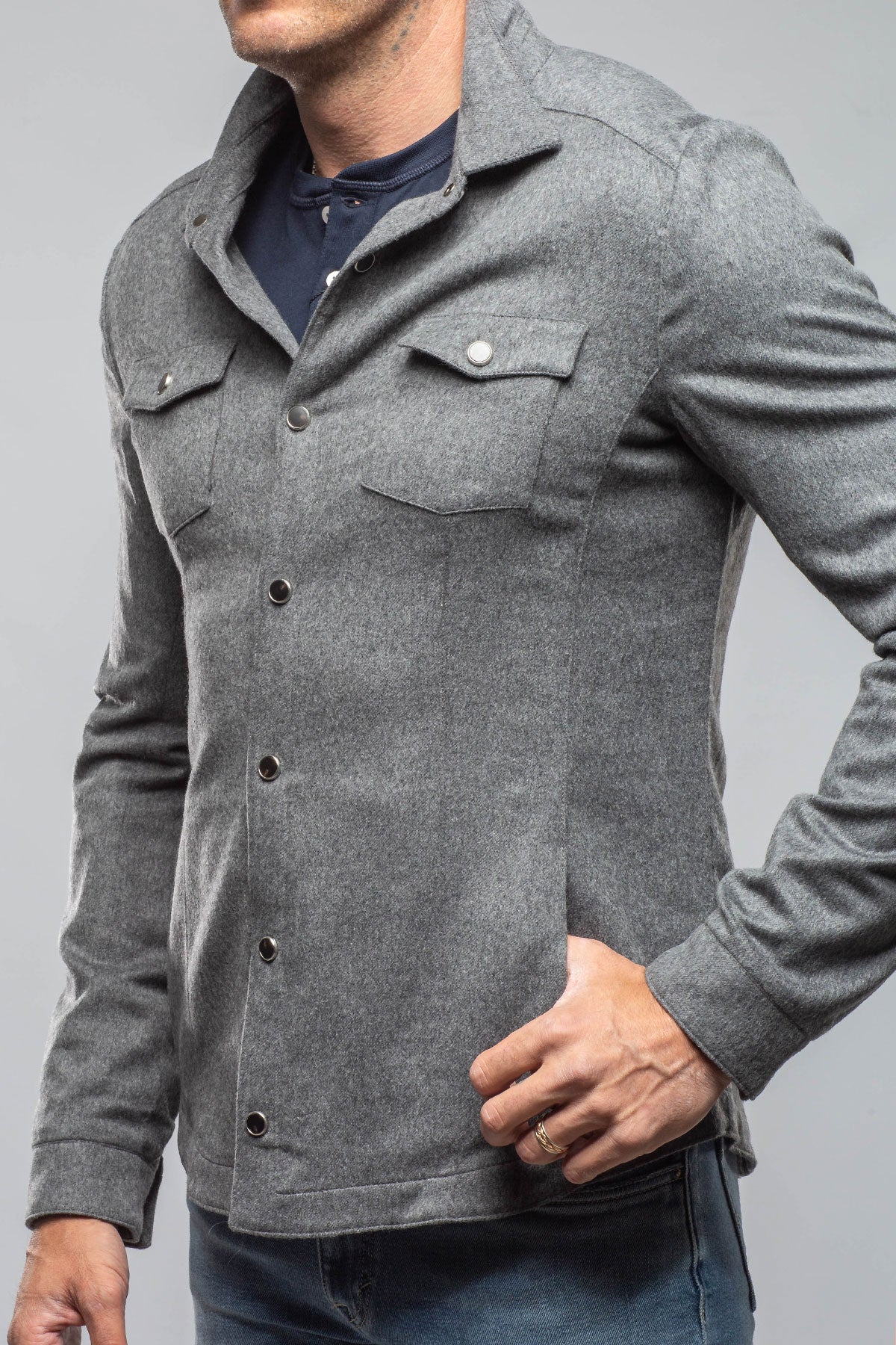 Axel's Florence Collection | Ashford Lux Cashmere Silk Snap Shirt In Grey | Mens - Outerwear - Overshirts 