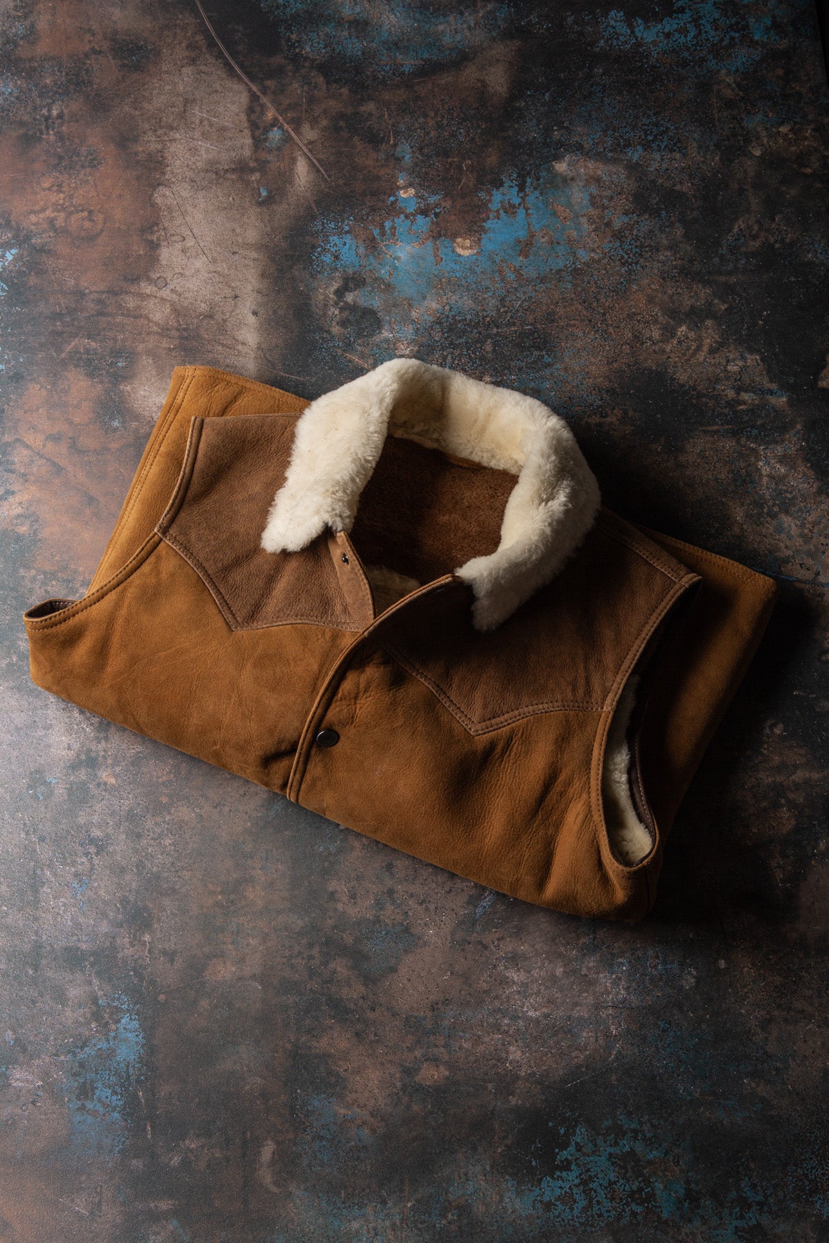 CK Western Shearling Vest In Tobacco | Mens - Outerwear - Shearling | Axel's Florence Collection