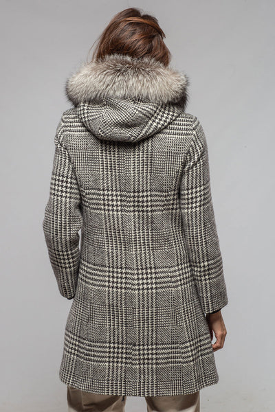 Axel's Florence Collection | Emma Knit Coat w/Fur Collar | Samples - Ladies - Outerwear - Cloth 