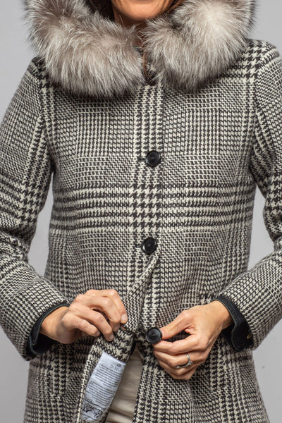 Axel's Florence Collection | Emma Knit Coat w/Fur Collar | Samples - Ladies - Outerwear - Cloth 