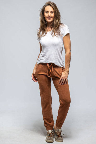 Axel's Premium Denim Atlantic Jogger In Stone Washed Rust Ladies - Pants - Knit