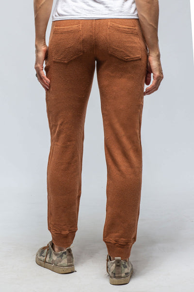 Axel's Premium Denim Atlantic Jogger In Stone Washed Rust Ladies - Pants - Knit