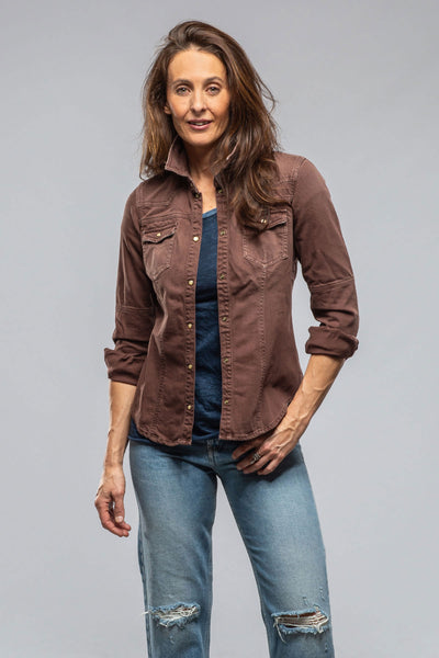 Axel's Premium Denim Sweetwater Denim Shirt In Mogano Ladies - Snap Shirts