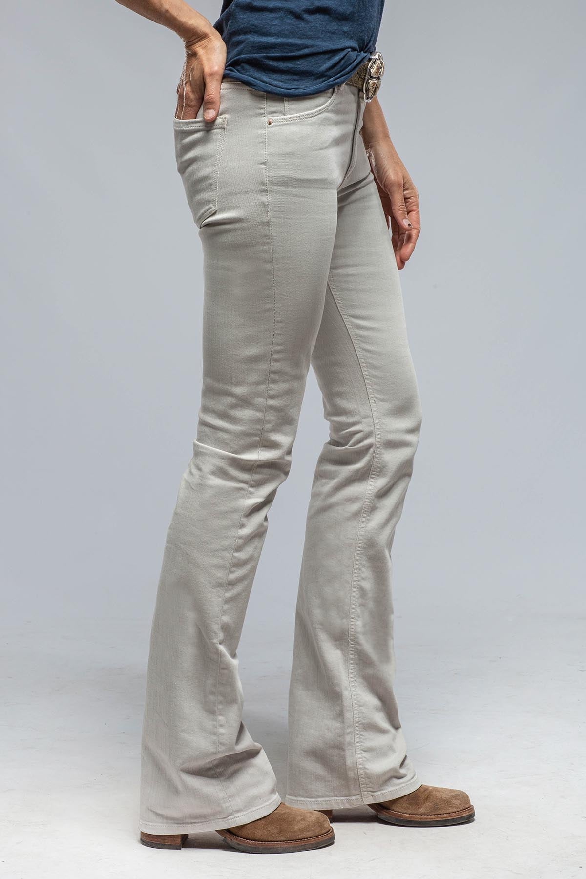 Axel's Premium Denim Tommy Flare Jeans In Sasso Ladies - Pants - Jeans