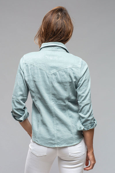 Yarmony Linen-Cotton Snap Shirt In Ardesia | Ladies - Snap Shirts | Axel's Premium Denim