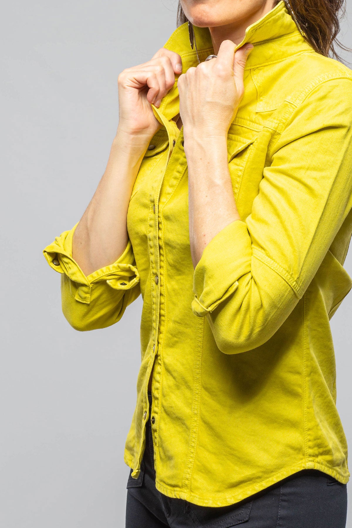 Axel's Premium Denim | Yarmony Linen-Cotton Snap Shirt In Limone | Ladies - Snap Shirts 