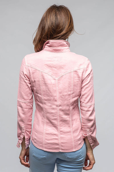 Axel's Premium Denim Yarmony Linen-Cotton Snap Shirt In Pink Rose Ladies - Snap Shirts