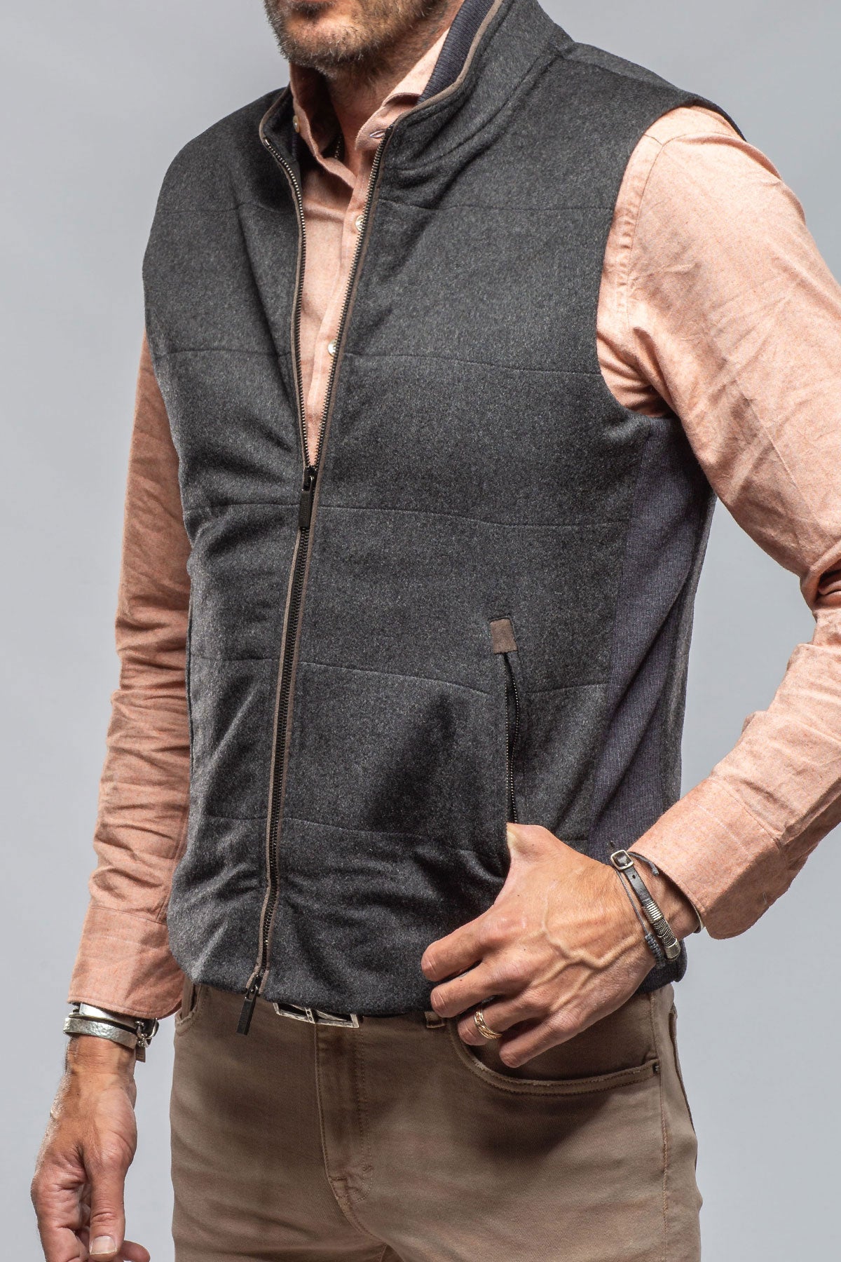 Axels-BDSR Alba Cashmere Vest in Charcoal Mens - Outerwear - Cloth
