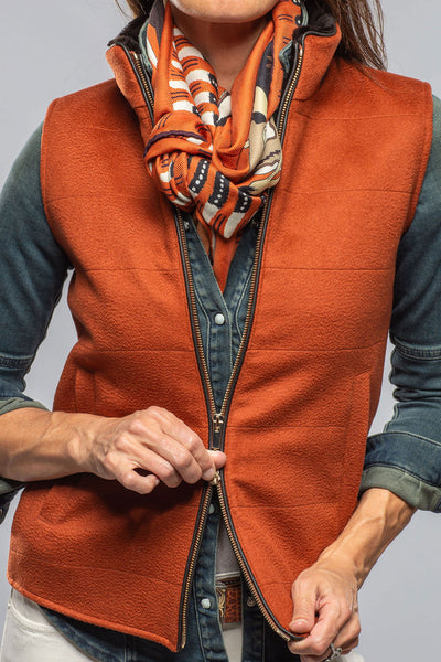Axels Diana Vest In Rust Ladies - Outerwear - Cloth