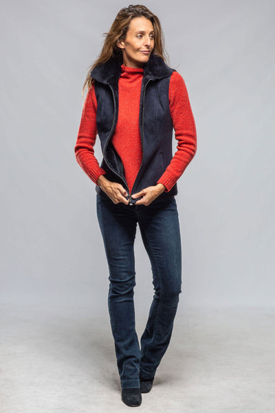Axels Geneva Shearling Vest In Blue Ladies - Outerwear - Shearling