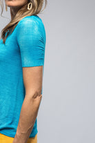 Nina Round Neck Ribbed T-Shirt In Turquoise | Ladies - Tops | Avant Toi