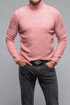 Vincenzo Lightweight Mock Turtleneck In Rose Bud | Mens - Sweaters | Stile Latino