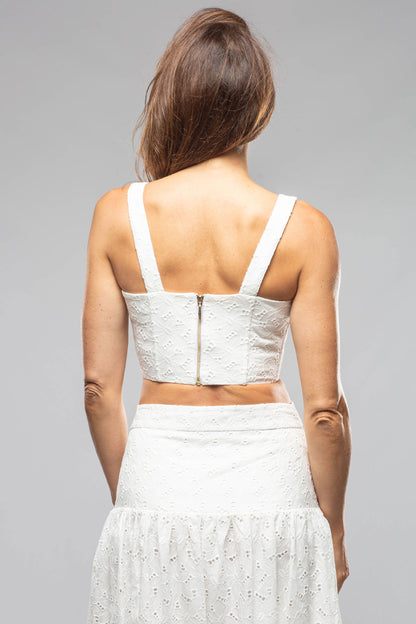 Dahlia Bianca Ariette Sleeveless Top In Cotton Eyelit Ladies - Evening Wear